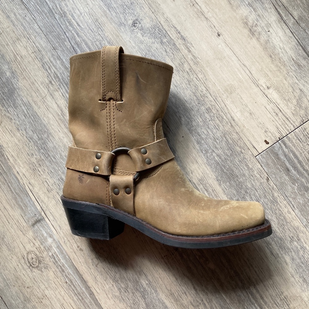 Frye Tan Boots - 8-8.5 W
